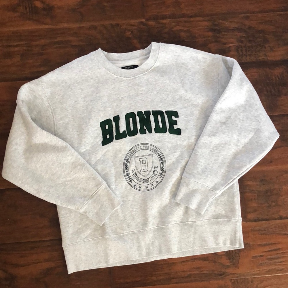 1 LEFT❗️🌟NEW BLONDE STEPSIS CREW W GREEN LOGO PEBBLE GREY